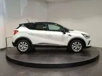 Usado Renault Captur Zen 101 CV (74 kW) 2022 Blanco SUV