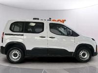 Usado Peugeot Rifter Allure 102 CV (75 kW) 2025 Blanco Monovolumen