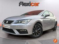 Usado Seat Leon Style 130 CV (95 kW) 2020 Gris Berlina