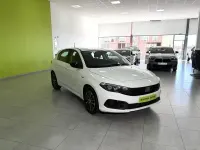 Usado Fiat Tipo Life 130 CV (95 kW) 2024 Blanco Berlina