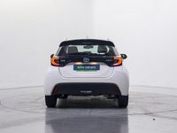 Usado Toyota Yaris Hybrid Active 116 CV (85 kW) 2024 Blanco Berlina