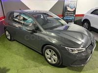 Usado VW Golf VIII Life 130 CV (95 kW) 2021 Gris / plata Berlina