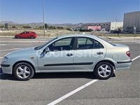 Usado Nissan Almera 110 CV (80 kW) 2001 Verde Berlina