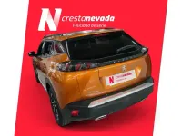 Usado Peugeot 2008 Allure 130 CV (95 kW) 2023 Naranja SUV