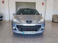 Usado Peugeot 207 Active 92 CV (67 kW) 2012 Gris / plata Berlina