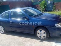 Usado Renault Mégane Coupé 100 CV (73 kW) 1998 Azul Coupe