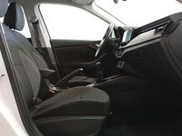Usado Skoda Kamiq Active 95 CV (69 kW) 2022 Blanco SUV