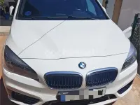 Usado BMW 225 Active Tourer iPerformance 224 CV (164 kW) 2017 Blanco Monovolumen