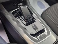 Usado Peugeot 308 Allure 131 CV (96 kW) 2021 Blanco Utilitario