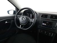 Usado VW Polo Advance 91 CV (66 kW) 2016 Azul Berlina