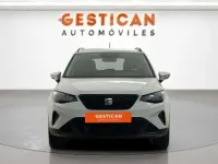 Usado Seat Arona Style 110 CV (80 kW) 2023 Blanco SUV