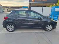 Usado Peugeot 207 Business-Line 75 CV (55 kW) 2012 Negro Berlina