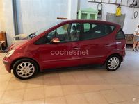 Usado Mercedes A160 Elegance 102 CV (75 kW) 2003 Granate Monovolumen