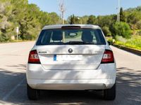 Usado Skoda Fabia Active 60 CV (44 kW) 2018 Blanco Berlina