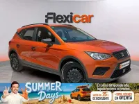 Usado Seat Arona Reference 95 CV (69 kW) 2019 Azul SUV