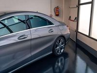 Usado Mercedes CLA180 122 CV (89 kW) 2016 Gris / plata Berlina