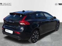 Usado Volvo V40 Momentum 122 CV (89 kW) 2019 Negro Familiar