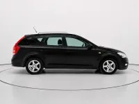 Usado Kia Ceed Sportswagon 116 CV (85 kW) 2011 Negro Familiar