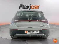 Usado Hyundai i20 84 CV (61 kW) 2024 Gris Utilitario