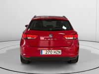 Usado Seat Leon Reference 111 CV (81 kW) 2014 Rojo Familiar