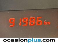 Usado Dacia Sandero Lauréate 75 CV (55 kW) 2015 Rojo Utilitario