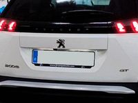 Usado Peugeot 2008 GT 156 CV (114 kW) 2019 Blanc nacre SUV
