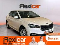 Usado Skoda Fabia Selection 95 CV (69 kW) 2025 Blanco Utilitario