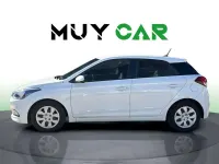 Usado Hyundai i20 90 CV (66 kW) 2018 Blanco Utilitario