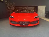 Usado Ferrari 296 831 CV (611 kW) 2024 Rojo Coupe