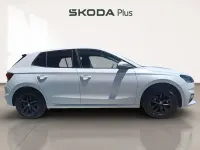 Usado Skoda Fabia Selection 95 CV (69 kW) 2025 Blanco Utilitario