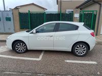Usado Alfa Romeo Giulietta Distinctive 105 CV (77 kW) 2015 Blanco Utilitario