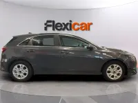 Usado Kia Ceed 136 CV (100 kW) 2023 Gris Utilitario