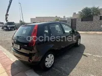 Usado Ford Fiesta Ghia 68 CV (50 kW) 2009 Negro Berlina