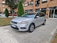 Usado Ford Focus Trend 109 CV (80 kW) 2008 Gris / plata Familiar