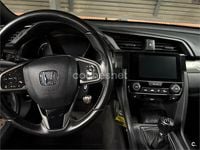 Usado Honda Civic Elegance 129 CV (94 kW) 2018 Gris / plata Berlina