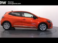 Usado Renault Clio V Evolution 90 CV (66 kW) 2024 Naranja Berlina