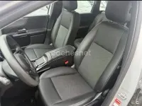 Usado Mercedes B200 150 CV (110 kW) 2021 Gris / plata Utilitario