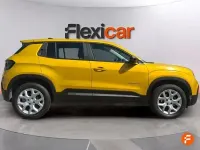 Usado Jeep Avenger Altitude 100 CV (73 kW) 2023 Amarillo SUV
