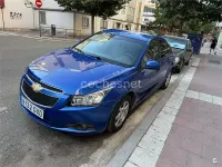 Usado Chevrolet Cruze LS 125 CV (91 kW) 2010 Azul Berlina