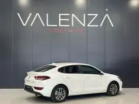Usado Hyundai i30 120 CV (88 kW) 2018 Blanco Berlina