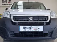 Usado Peugeot Partner Tepee Access 100 CV (73 kW) 2018 Blanco Monovolumen