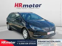 Usado Opel Astra 110 CV (80 kW) 2020 Negro Familiar