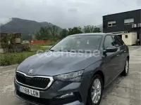 Usado Skoda Scala Ambition 110 CV (80 kW) 2020 Negro Utilitario