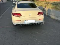 Usado Mercedes C220 170 CV (125 kW) 2018 Blanco Coupe