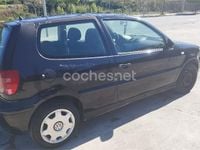 Usado VW Polo Trendline 75 HP (55 kW) 2001 Preto Sedan