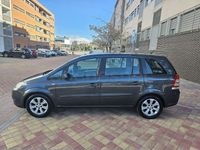 Usado Opel Zafira 94 CV (69 kW) 2009 Gris / plata Monovolumen
