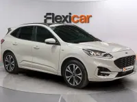 Usado Ford Kuga ST-Line 190 CV (139 kW) 2021 Blanco SUV