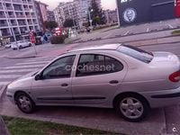 Begagnad Renault Mégane 110 HK (80 kW) 1999 Grå Sedan