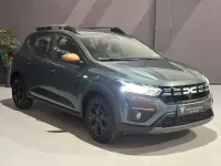 Usado Dacia Sandero Extreme 101 CV (74 kW) 2025 Verde Berlina