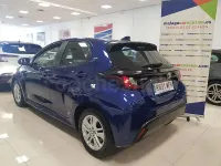 Usado Toyota Yaris Hybrid Business Edition 116 CV (85 kW) 2023 Azul Berlina